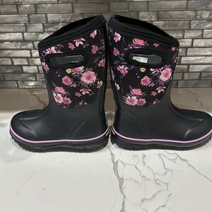 Bogs Waterproof Winter Boots
(Brand New)